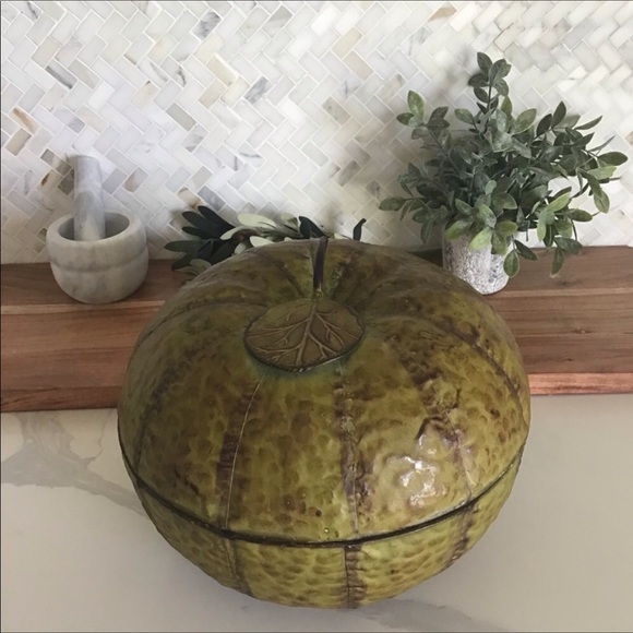 Two (2) Large & One (1) Small Distressed Hammered Metal Green Bowls With Lid - Picture 7 of 7